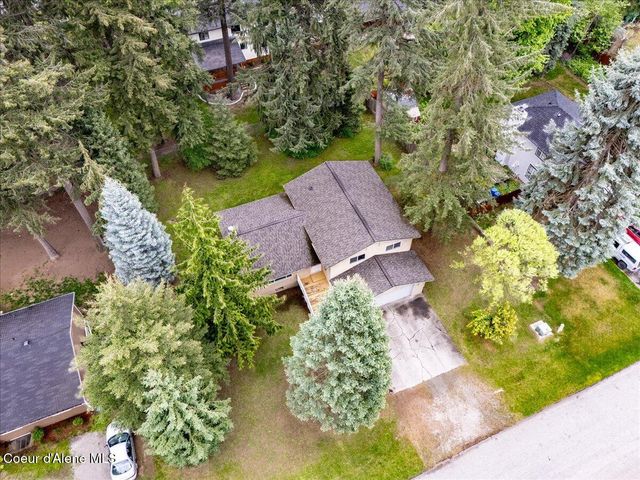 11810 N Peridot Dr, Hayden, ID 83835