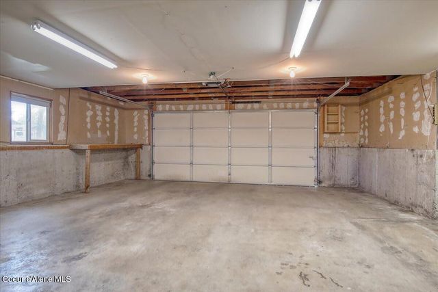 11810 N Peridot Dr, Hayden, ID 83835