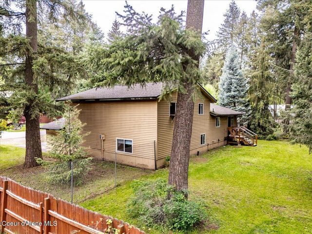 11810 N Peridot Dr, Hayden, ID 83835