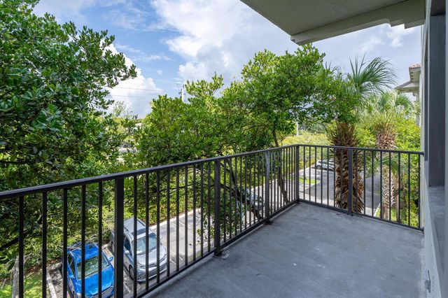 2801 Riverside Drive 301-s, Coral Springs, FL 33065