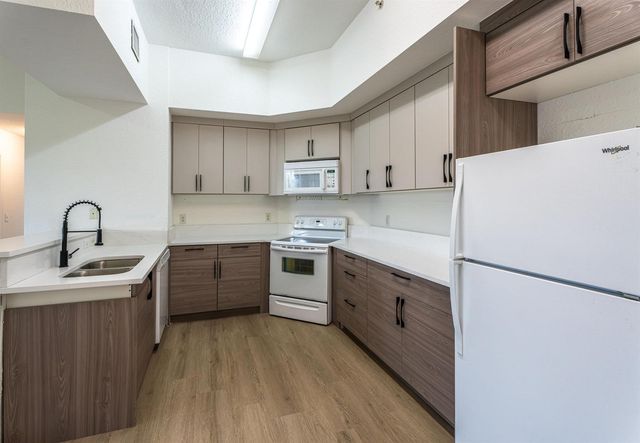2801 Riverside Drive 301-s, Coral Springs, FL 33065