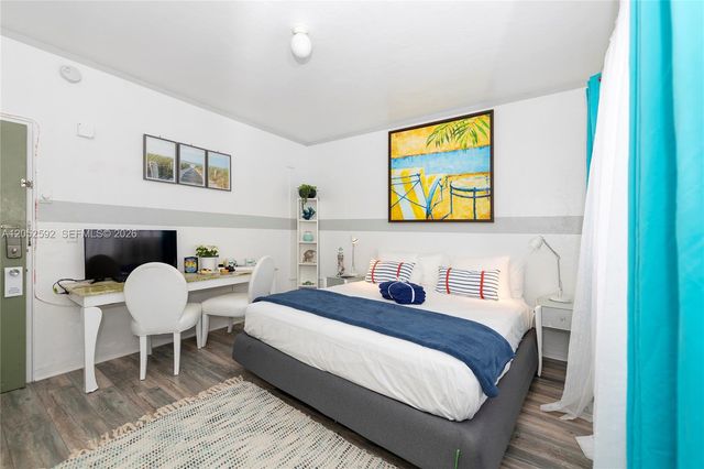 6760 Collins Avenue 29, Miami Beach, FL 33141