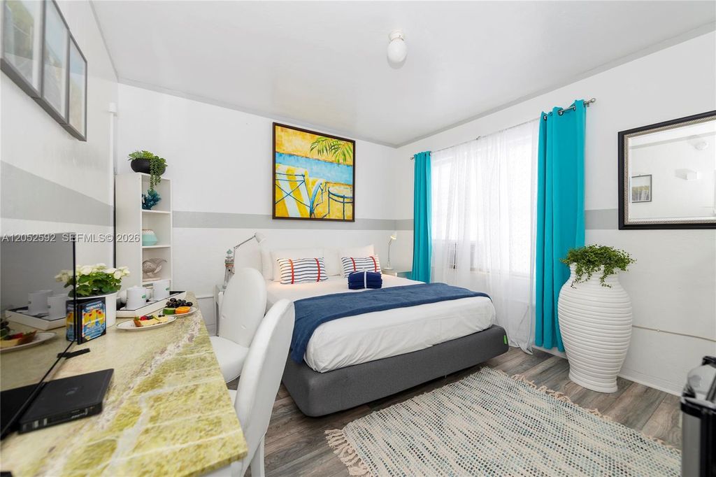 6760 Collins Avenue 29, Miami Beach, FL 33141