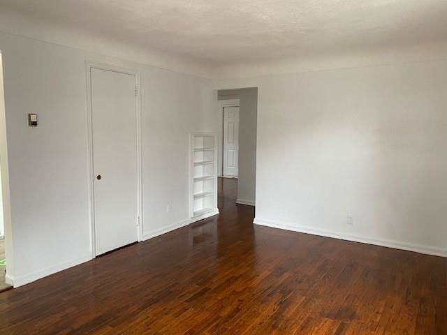 960 Salisbury Avenue, Flint, MI 48532