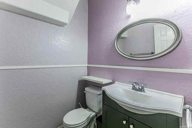 1715 Viljandi Moon, San Antonio, TX 78251