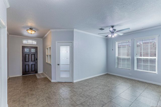 1715 Viljandi Moon, San Antonio, TX 78251