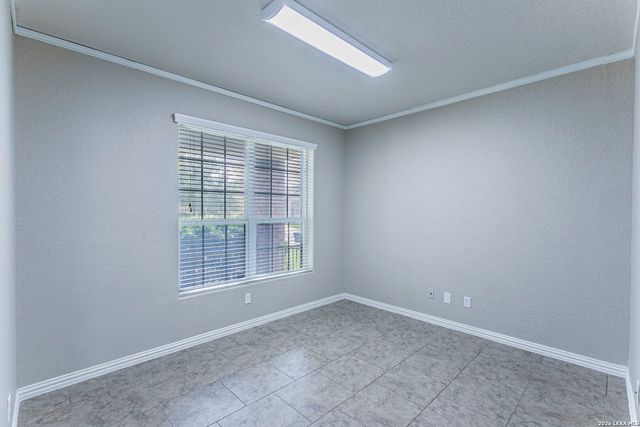 1715 Viljandi Moon, San Antonio, TX 78251