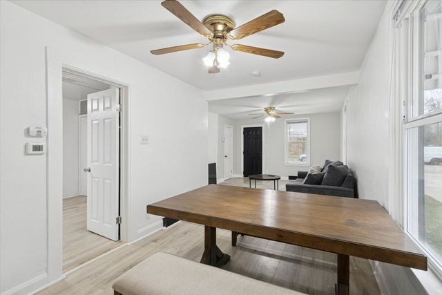 1212 10th Avenue, Rockford, IL 61104