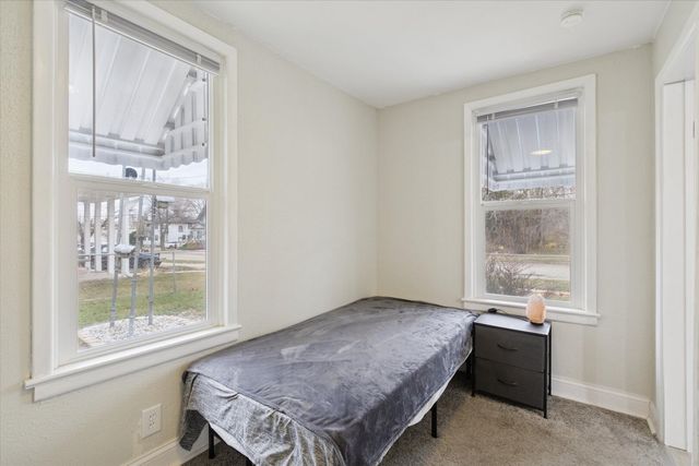 1212 10th Avenue, Rockford, IL 61104