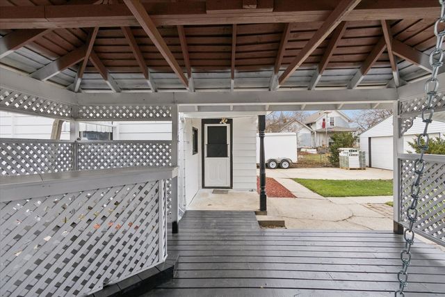 1212 10th Avenue, Rockford, IL 61104