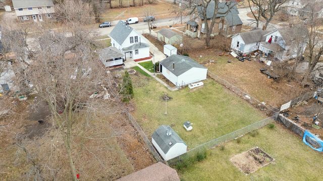 1212 10th Avenue, Rockford, IL 61104