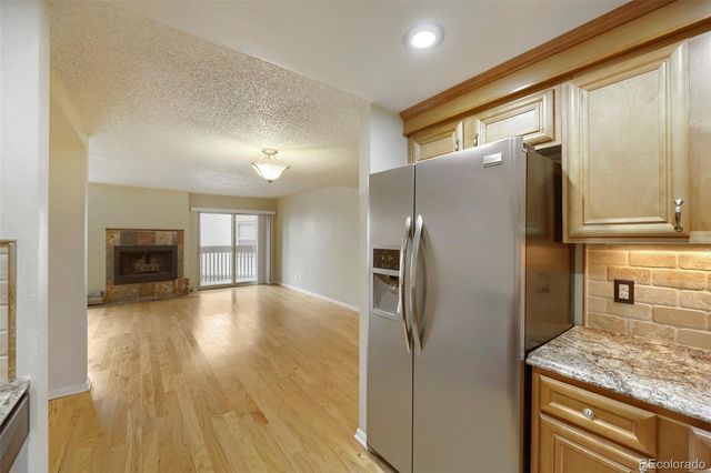 701 N Harlan Street E27, Lakewood, CO 80214