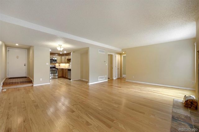 701 N Harlan Street E27, Lakewood, CO 80214