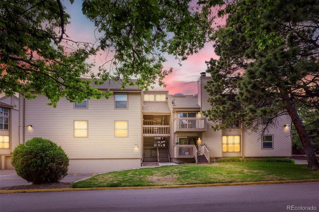 701 N Harlan Street E27, Lakewood, CO 80214