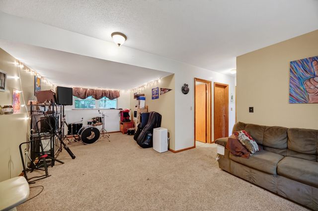 2903 MARCELLA Drive, Erie, PA 16506