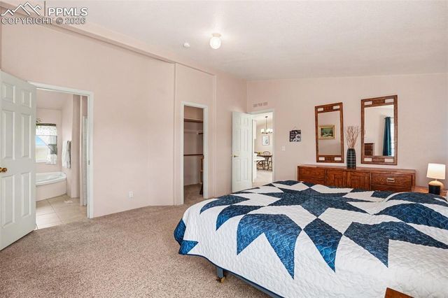 301 E Longbow Drive, Divide, CO 80814