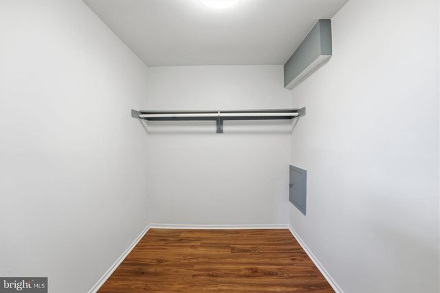 1747 CY CT, Vienna, VA 22182