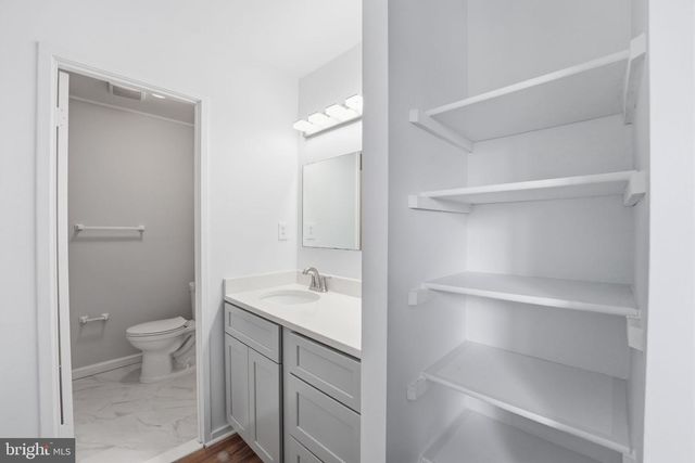 1747 CY CT, Vienna, VA 22182