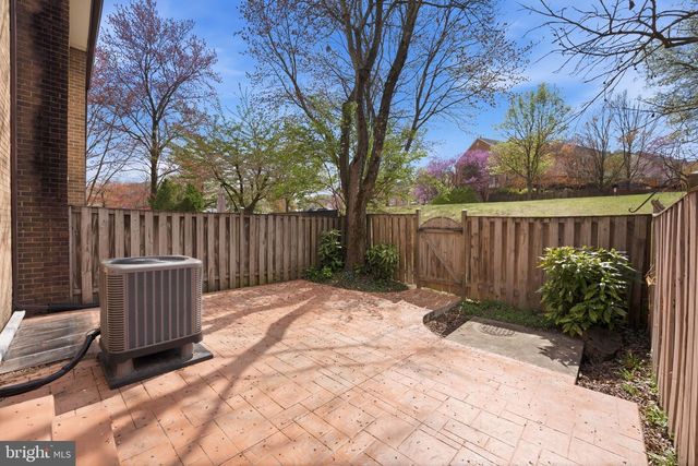 1747 CY CT, Vienna, VA 22182