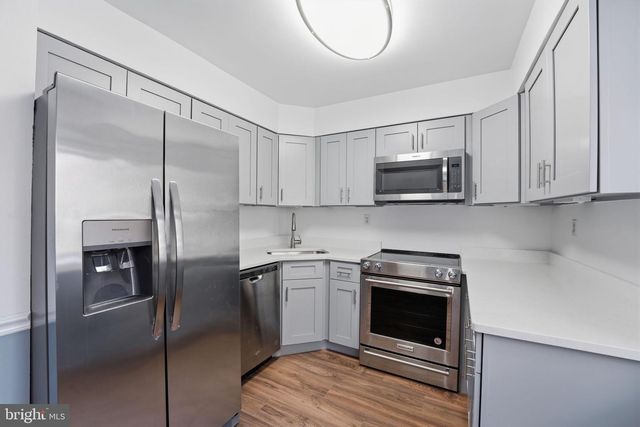 1747 CY CT, Vienna, VA 22182