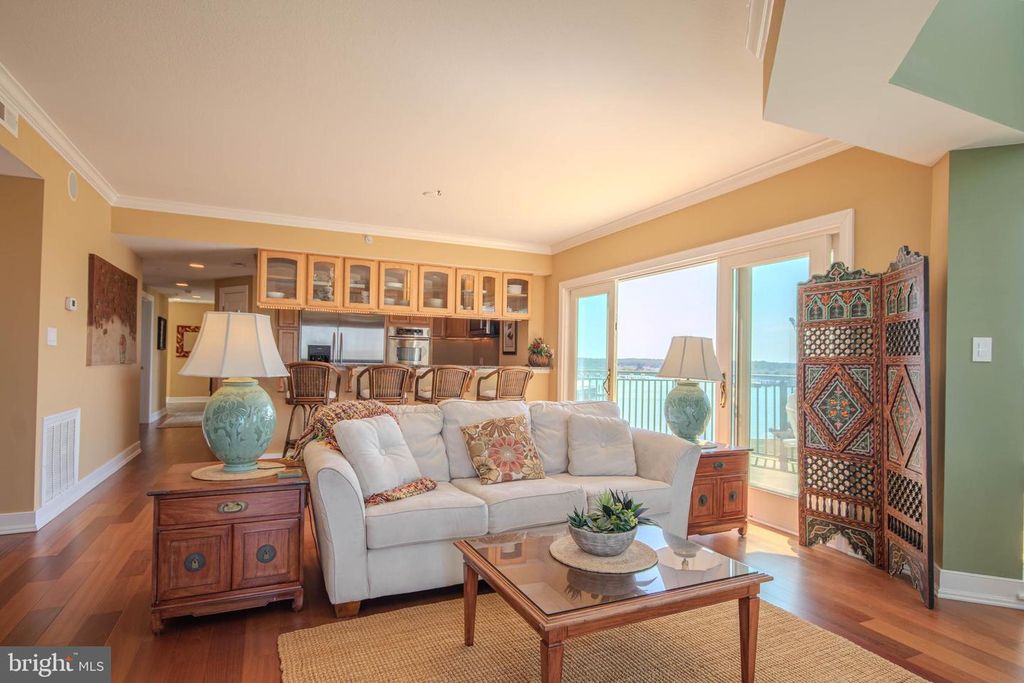 Image 11 of property listing at 1 DOCK ST #402, Crisfield, MD 21817