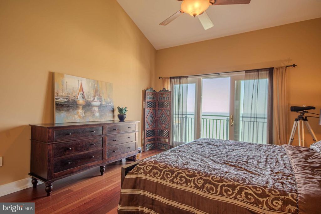 Image 20 of property listing at 1 DOCK ST #402, Crisfield, MD 21817