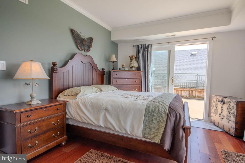 Image 25 of property listing at 1 DOCK ST #402, Crisfield, MD 21817
