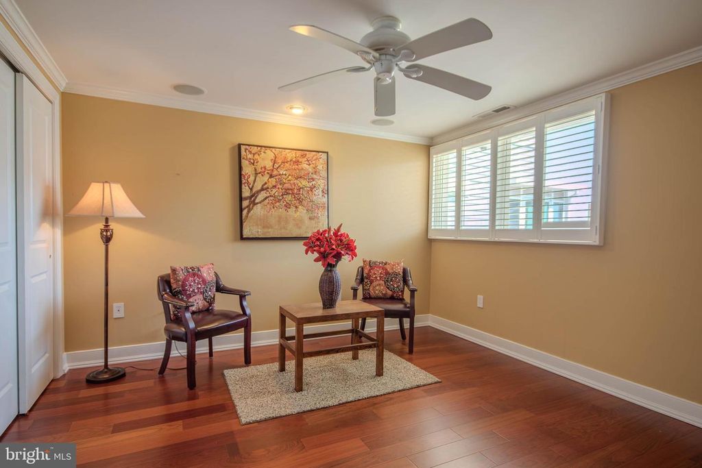 Image 32 of property listing at 1 DOCK ST #402, Crisfield, MD 21817