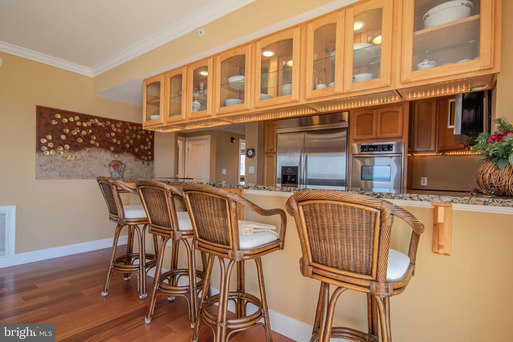 Image 8 of property listing at 1 DOCK ST #402, Crisfield, MD 21817