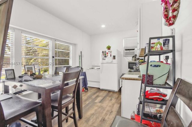 1548 SW 23rd Ct 1548, Fort Lauderdale, FL 33315