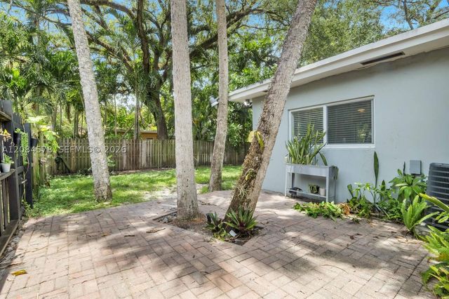 1548 SW 23rd Ct 1548, Fort Lauderdale, FL 33315