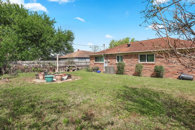 5405 Hazel Street, Baytown, TX 77521