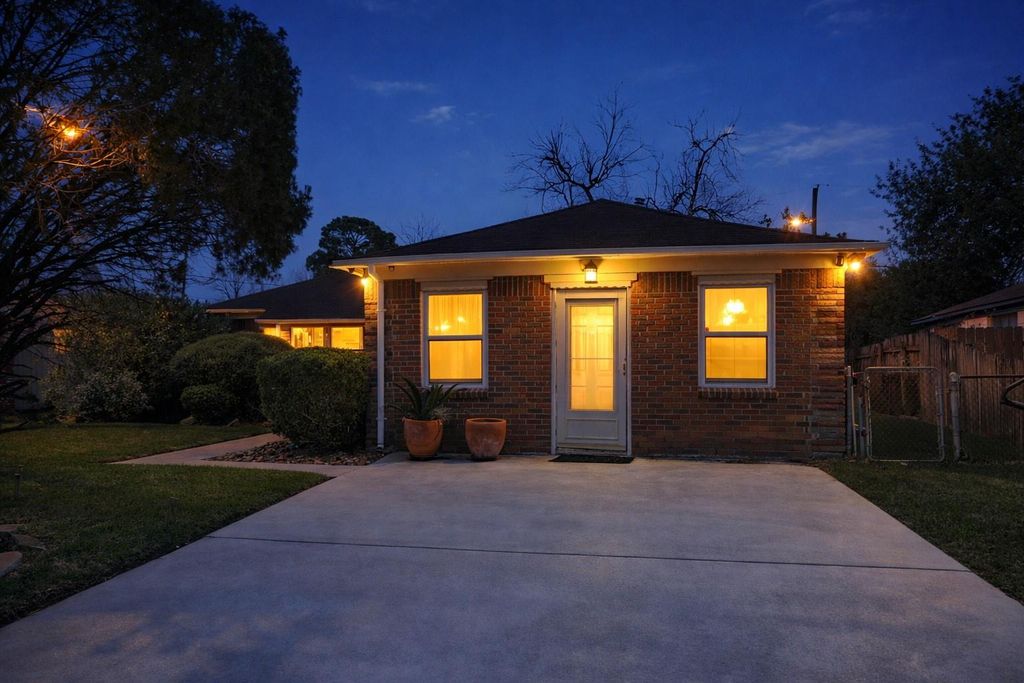 5405 Hazel Street, Baytown, TX 77521