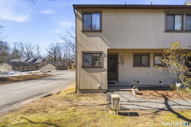 1 Upper Commons 1, Woodbury, CT 06798