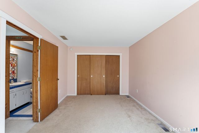 1 Upper Commons 1, Woodbury, CT 06798