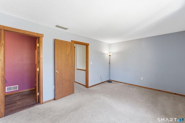 1 Upper Commons 1, Woodbury, CT 06798