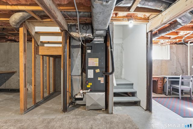 1 Upper Commons 1, Woodbury, CT 06798