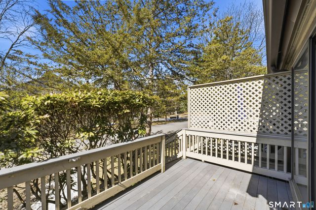 1 Upper Commons 1, Woodbury, CT 06798