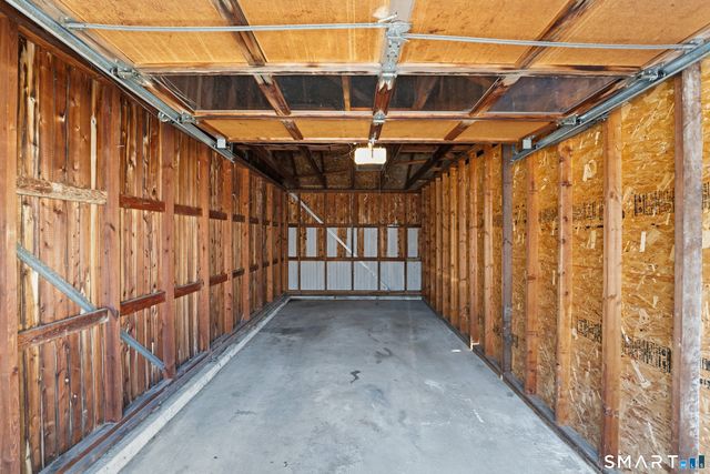 1 Upper Commons 1, Woodbury, CT 06798