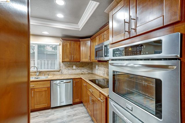 108 Castleton Ct, San Ramon, CA 94583