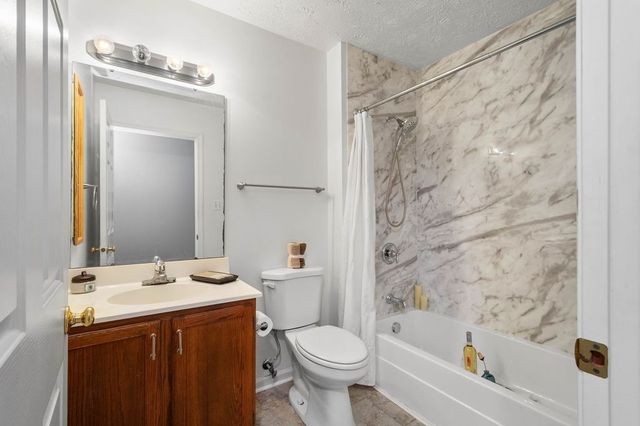 6044 Belle Terre Ct, South Fayette, PA 15017