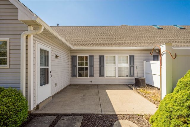 6044 Belle Terre Ct, South Fayette, PA 15017