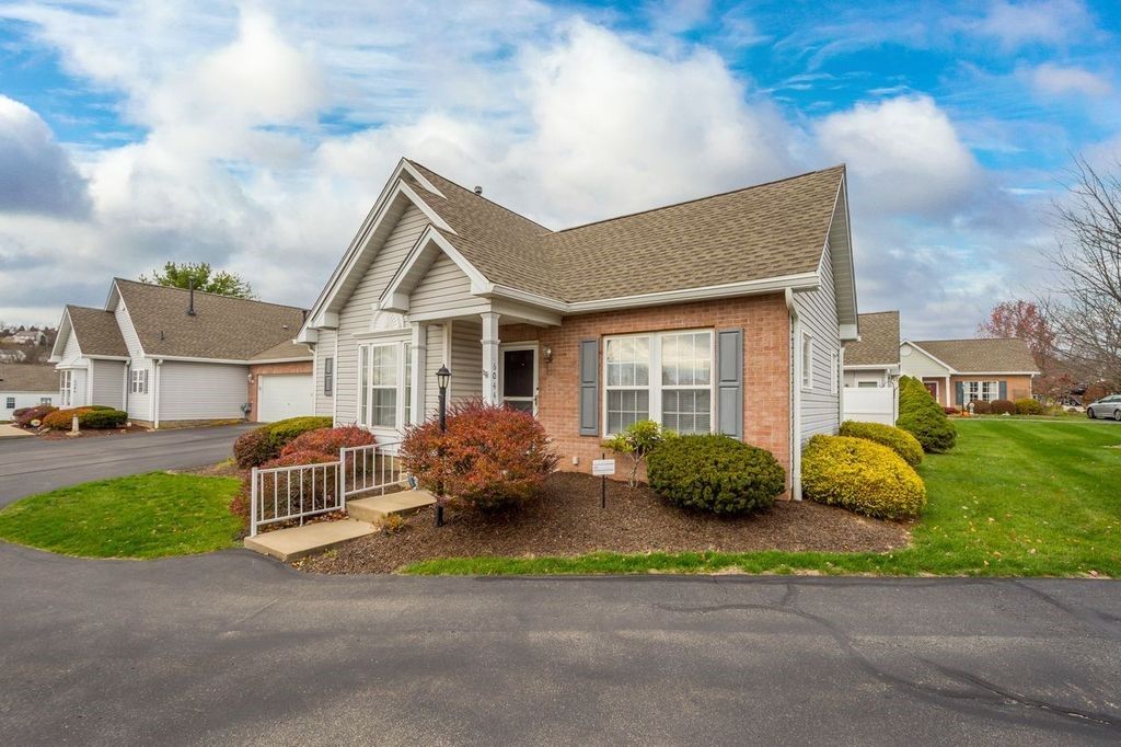 6044 Belle Terre Ct, South Fayette, PA 15017