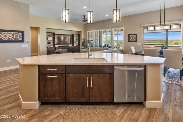 32710 S Cattle Trail, Oracle, AZ 85623