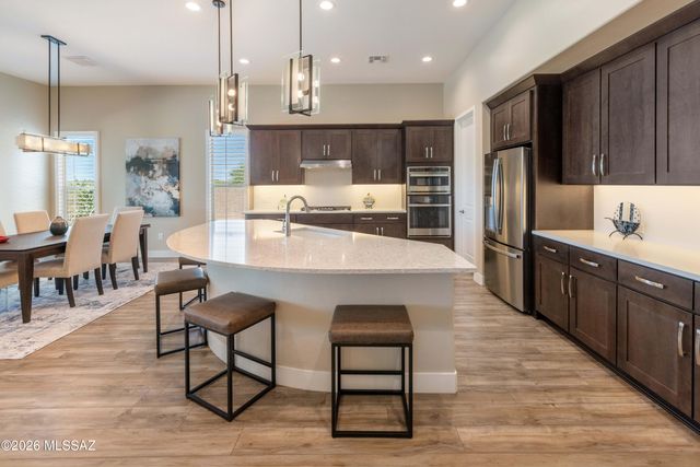 32710 S Cattle Trail, Oracle, AZ 85623