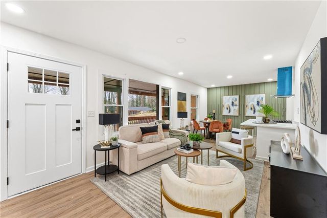 2749 Lincoln NW Court, Atlanta, GA 30318