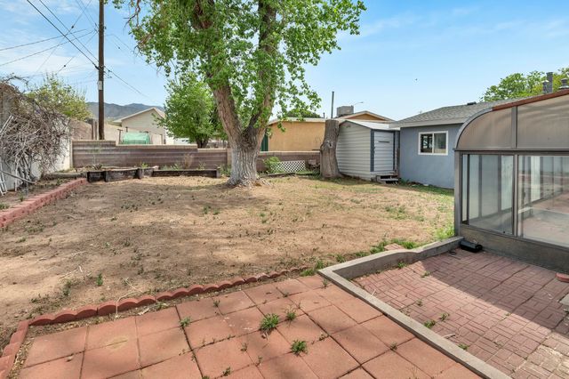 11409 Mahlon Avenue NE, Albuquerque, NM 87112