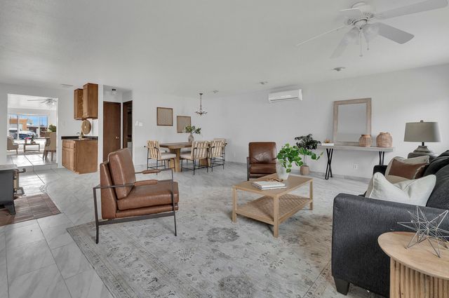 11409 Mahlon Avenue NE, Albuquerque, NM 87112