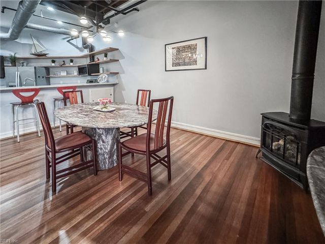 111 W Tazewell St Apt 304, Norfolk, VA 23510