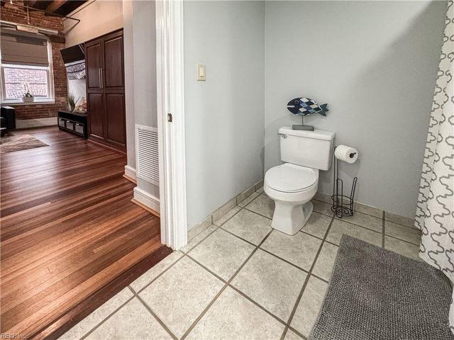111 W Tazewell St Apt 304, Norfolk, VA 23510